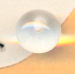 水晶のセラミックピアス