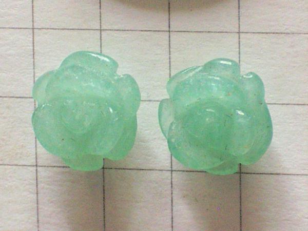 天然石薔薇のセラミックピアス