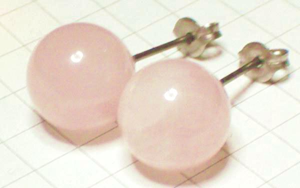 イヤリングとピアスの夢工房アクセサリーズ https://yumeko.jp