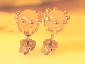 イヤリングとピアスの夢工房アクセサリーズ https://yumeko.jp